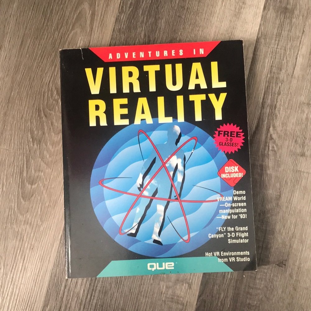 Que Hardcover: Black, Yellow & Blue Virtual Reality Graphic Notebook